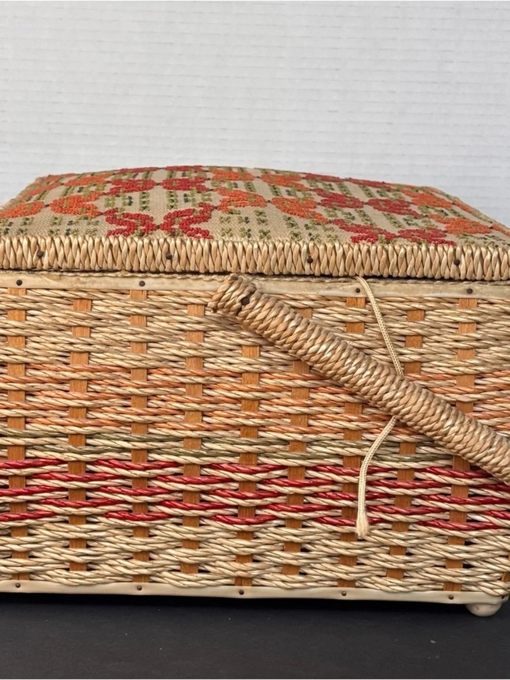 Vtg 1960’s JCPenney Wicker Woven Needlepoint Sewing Basket Box Japan w/Extra’s